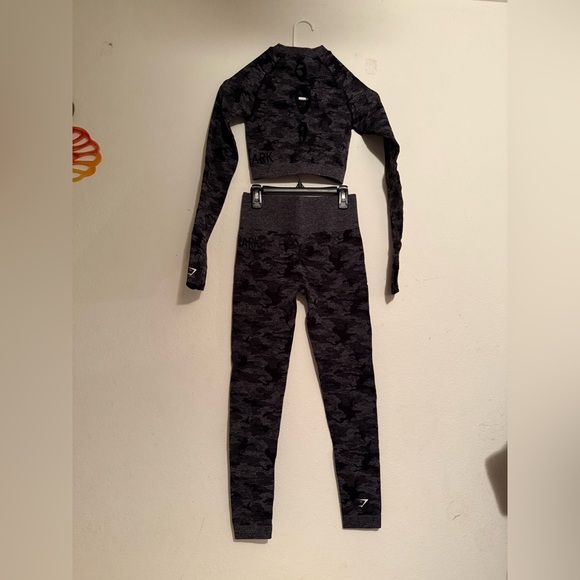 Gymshark womens Black Camo Leggings Set - Picture 2 of 6